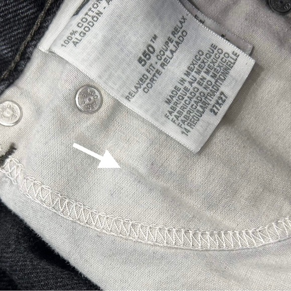 Levi's 550 Black Relaxed Fit Raw Hem Jeans Size 27 - Picture 16 of 16